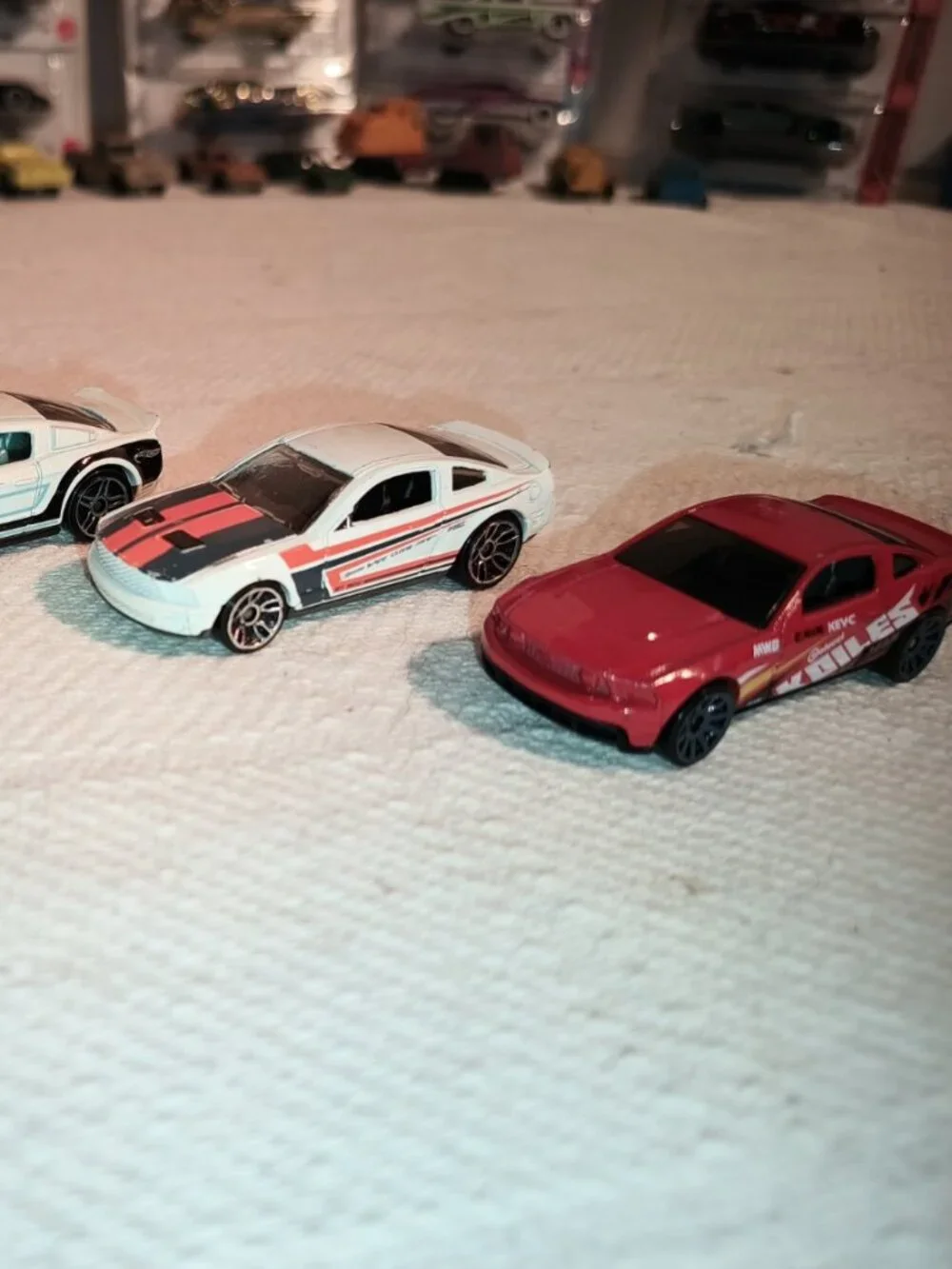 HOT WHEELS & MAISTO FORD MUSTANG/SHELBY 4-CAR DIECAST LOT